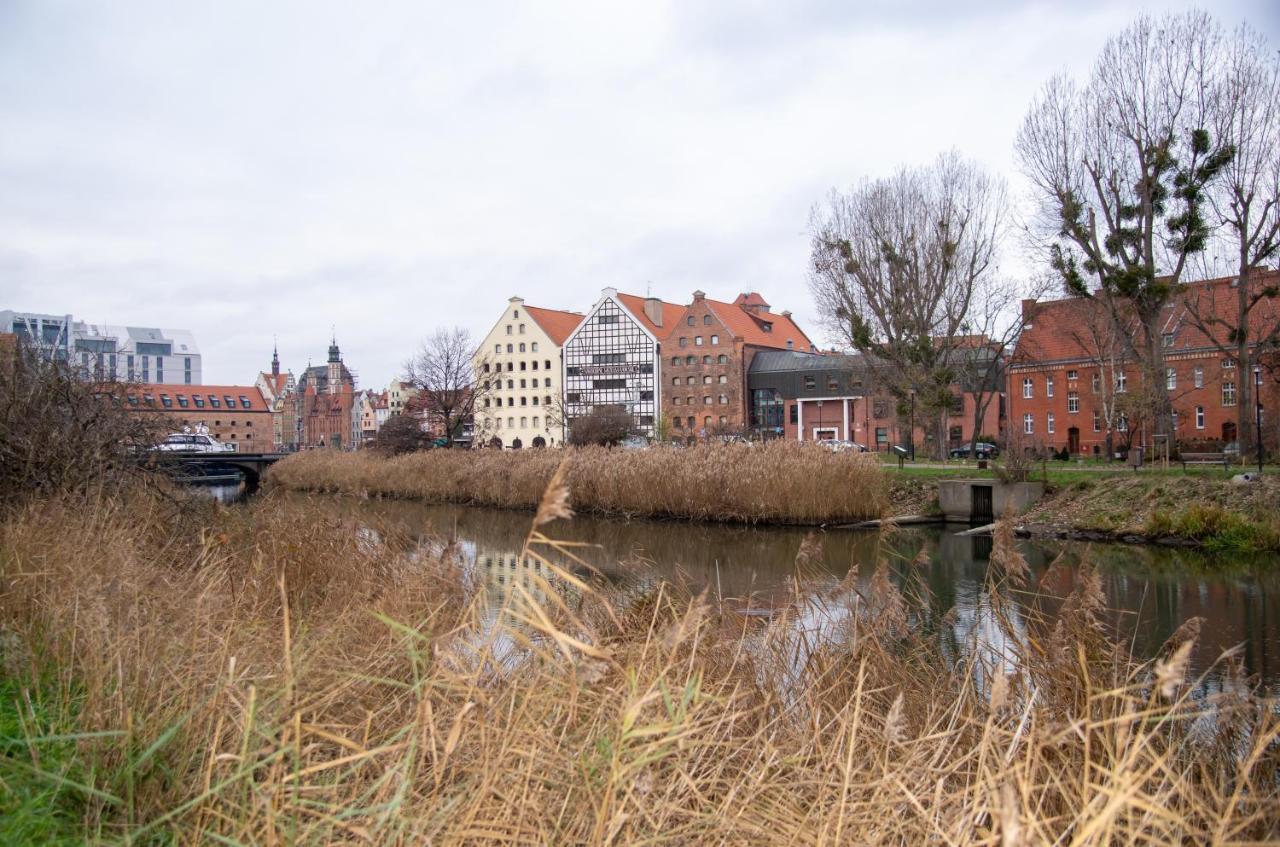 Maya'S Flats & Resorts - River View Gdansk Exterior photo